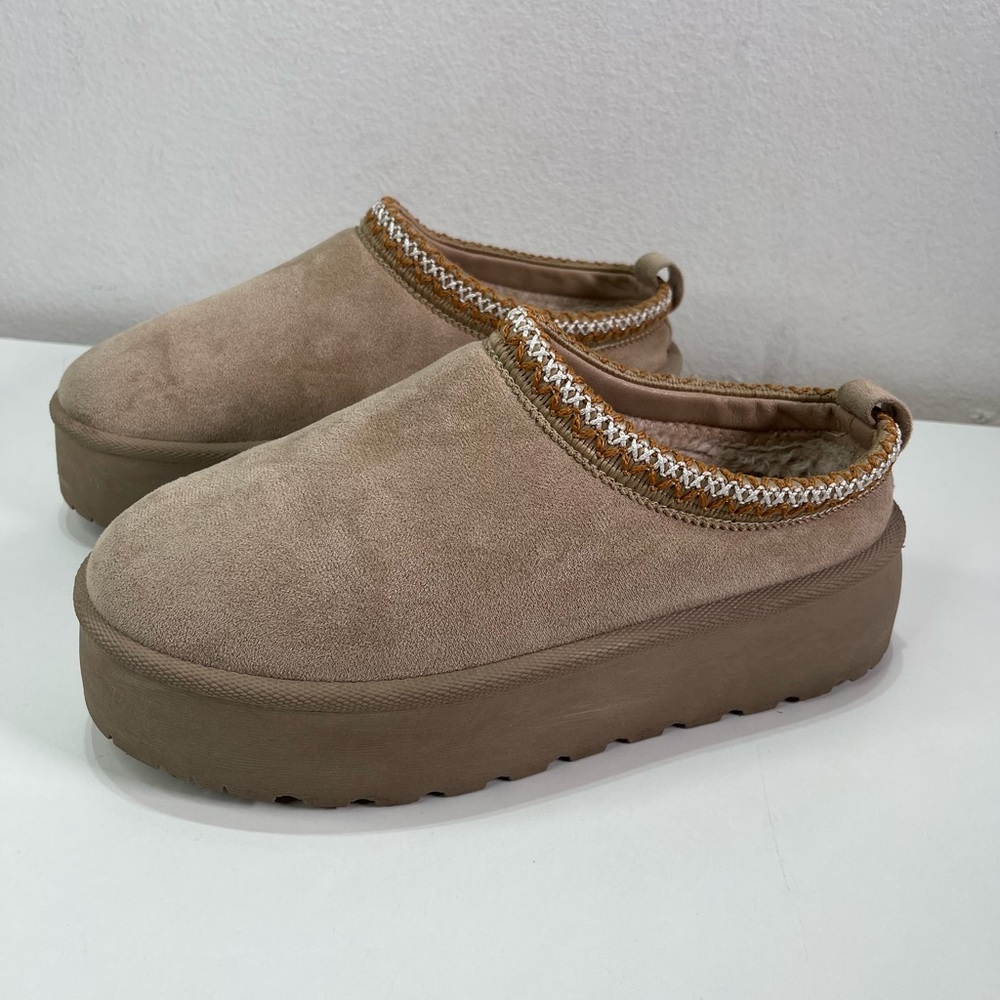 Mudd Shoes Womens  8.5M Suede Faux Fur Slip On Platform Clog Mule Stormy-13LP